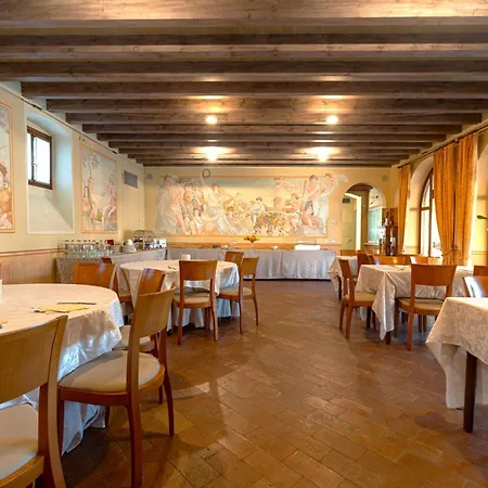 Corte Uccellanda Relais 4*