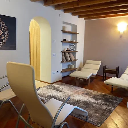 Corte Uccellanda Relais 公寓式酒店 4*