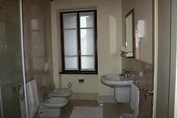 Corte Uccellanda Relais 3*