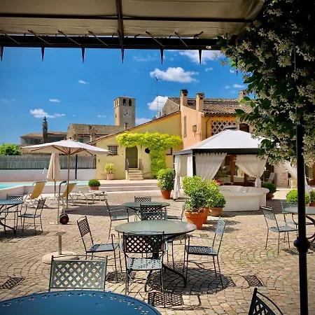Corte Uccellanda Relais & 4*