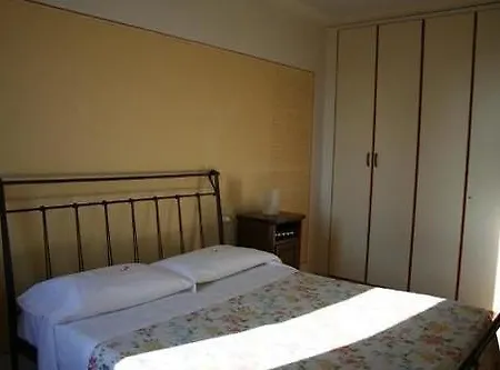 Corte Uccellanda Relais & מלון דירות