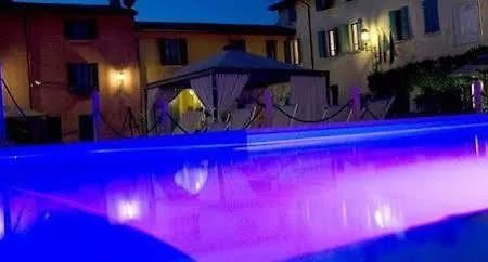 Corte Uccellanda Relais & 4* Monzambano