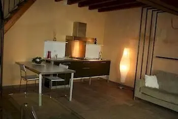 Corte Uccellanda Relais & 蒙赞巴诺