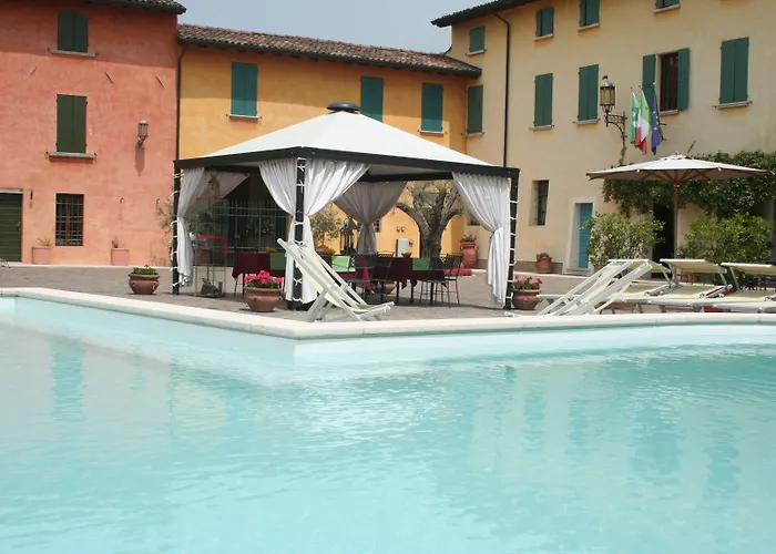 Corte Uccellanda Relais & 4*