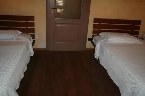 Apart Otel Corte Uccellanda Relais &